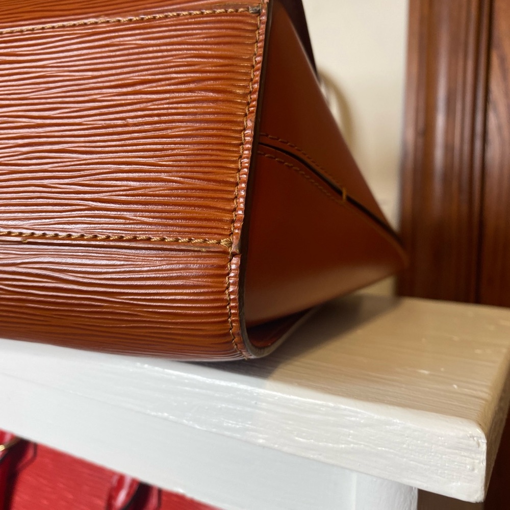 Used - Picture 7 of 11